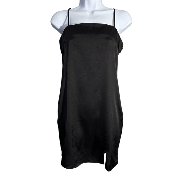 Forever 21 Dresses & Skirts - Forever 21 NWT black slip dress size small
